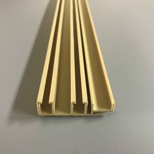 ポリ塩化ビニールのプラスチック放出